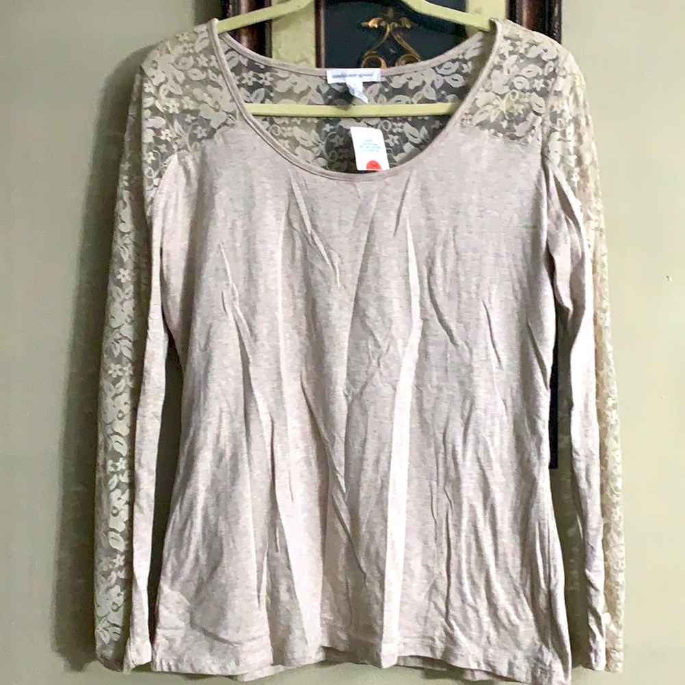 NWT Ambiance Apparel Oatmeal Lace Top.  Size 1X.